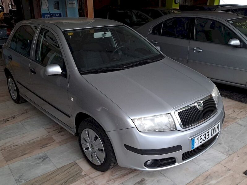 SKODA FABIA 1.4I POCOS KM full