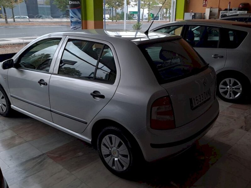 SKODA FABIA 1.4I POCOS KM full