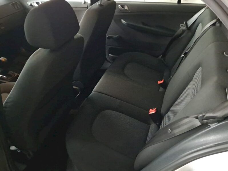 SKODA FABIA 1.4I POCOS KM full