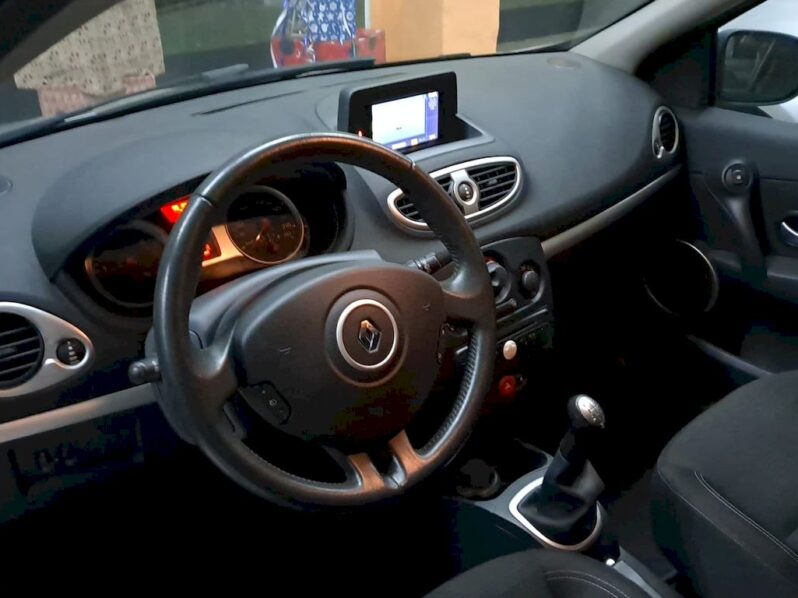 RENAULT CLIO 1.5DCI TOMTOM edition full