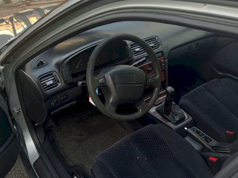 HONDA ACCORD 1.8i full