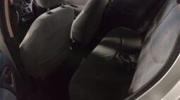 TOYOTA YARIS 1.0i 70CV lleno