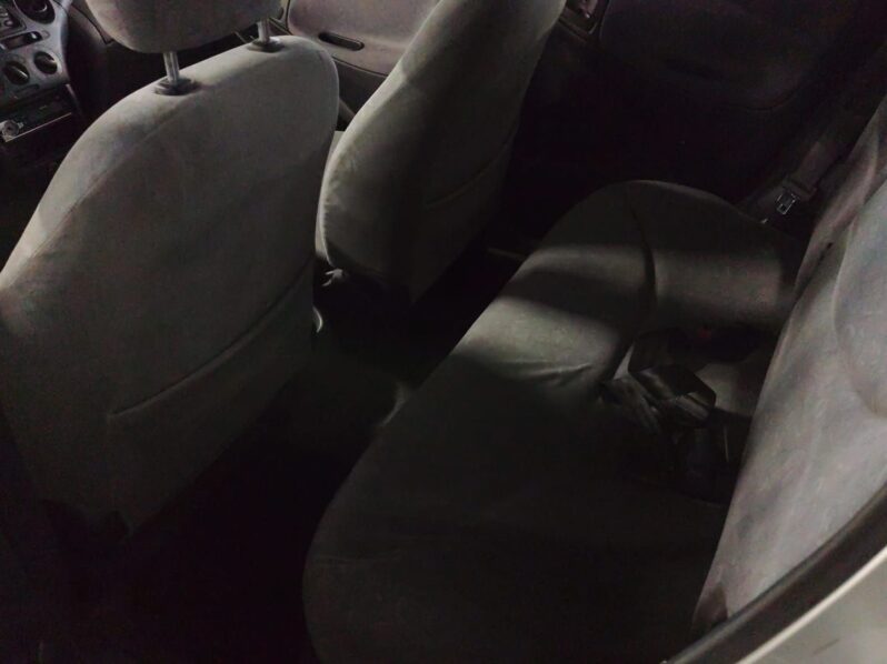 TOYOTA YARIS 1.0i 70CV lleno