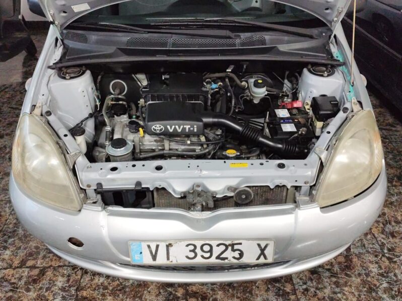 TOYOTA YARIS 1.0i 70CV lleno
