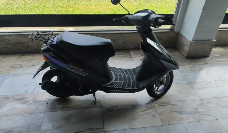HONDA DIO SCOOTER 50CC lleno